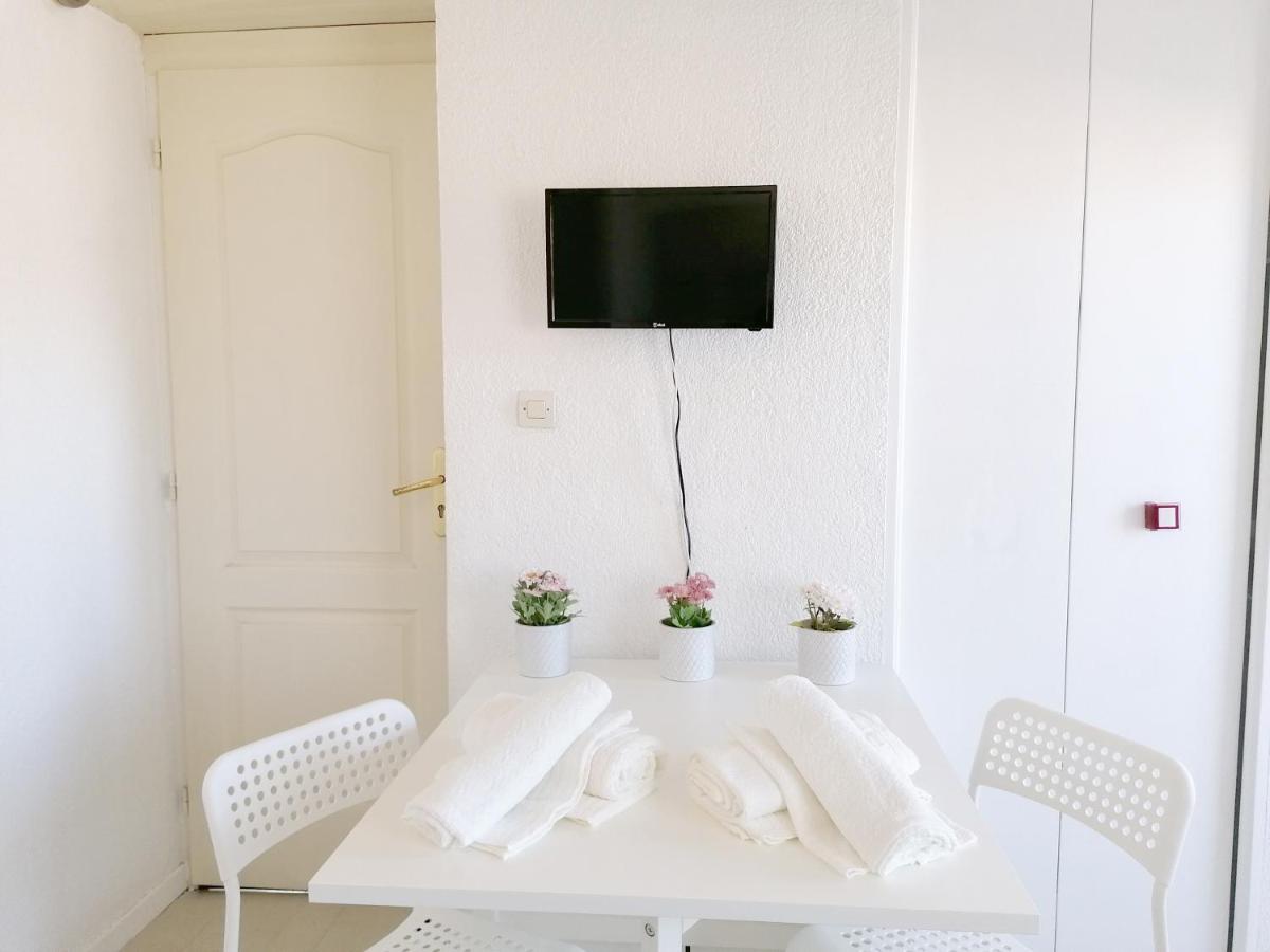 Studio Vieux-Port Avec Terrasse Marseille Bagian luar foto